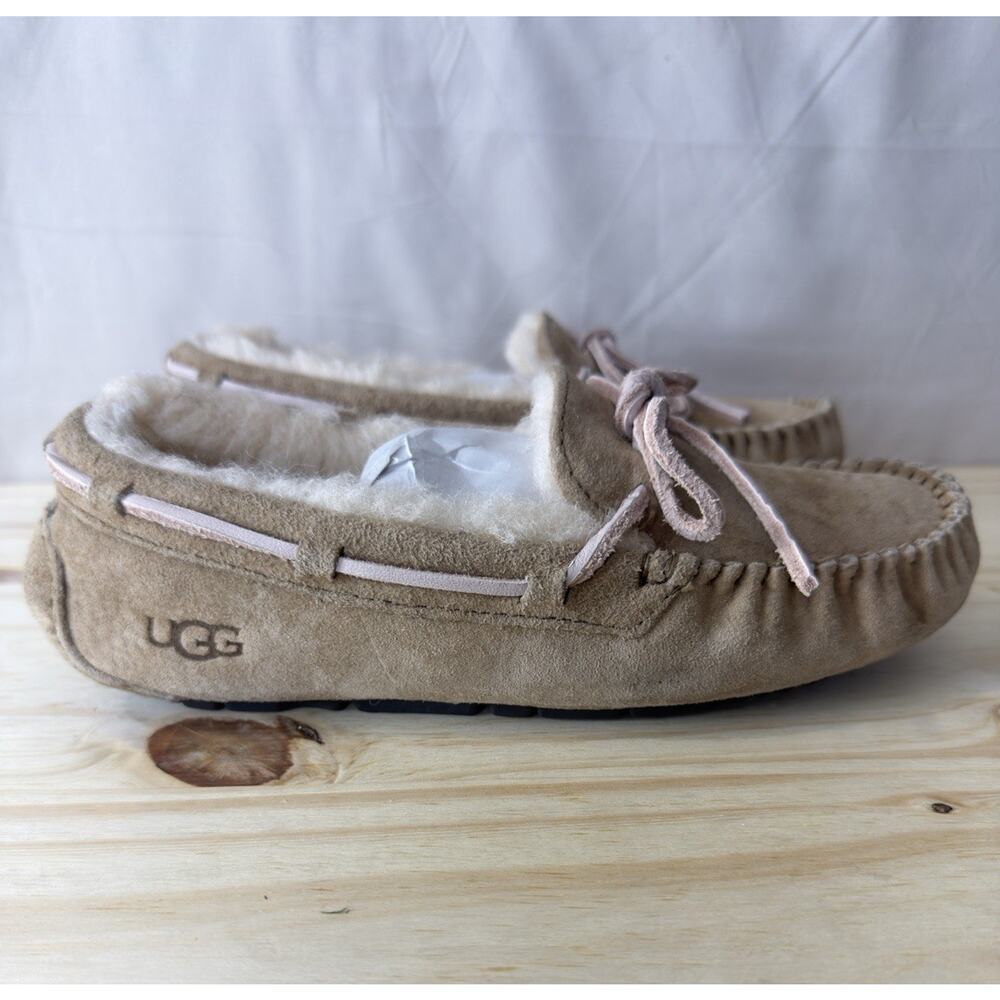 UGG Australia Women's Brown Suede Sheepskin Lined Moccasin Slippers Size 5